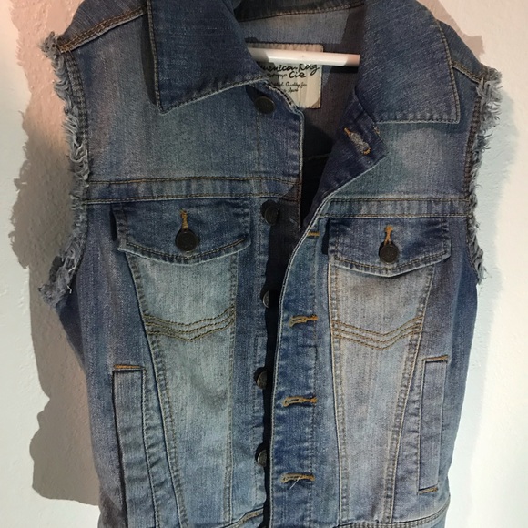 short sleeved denim jean jacket - Picture 4 of 5